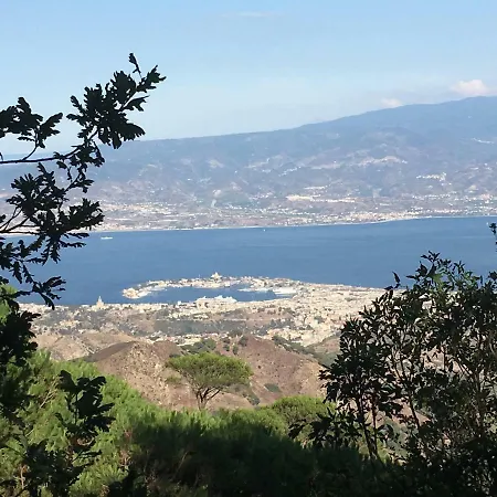 Διαμέρισμα 53 *